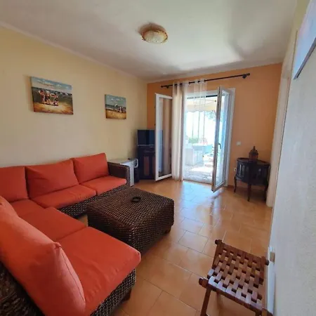 Beachfront Aa1g غليفادا